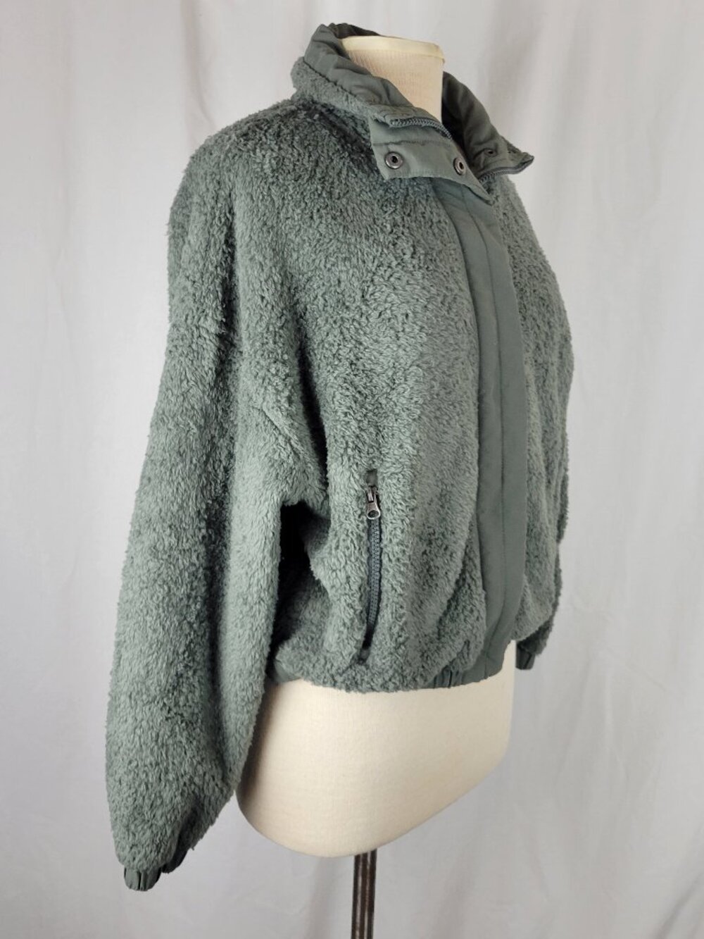 VUORI Green Full Zip Sherpa High Pile Fleece Jacket - Medium - Picture 3 of 10